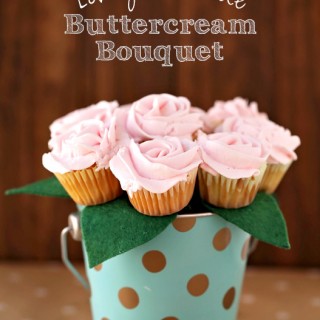 Berry Lemonade Buttercream Cupcake Bouquet #PourMoreFun #SoFab #ad