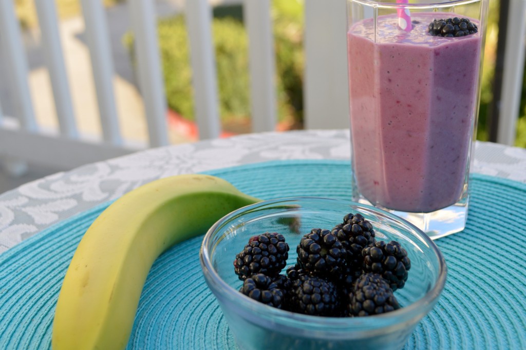 Super Foods Blackberry and Banana Smoothie #SoFab