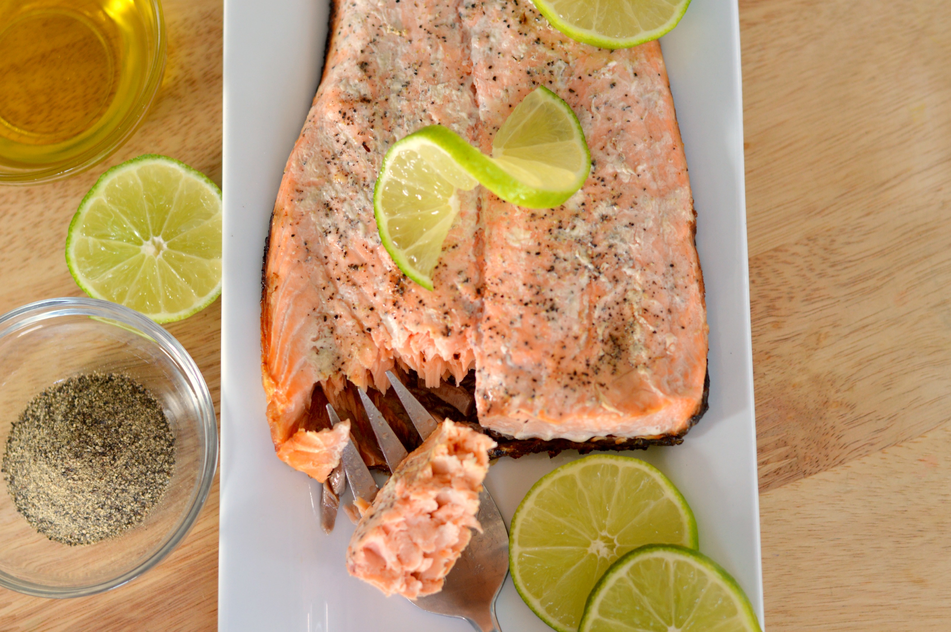 Love smoked salmon, but don’t have an expensive smoker? Learn how to Smoke Salmon on the grill with wood chips. In less than an hour, you’ll have zesty, smoked, budget-friendly salmon on the table.