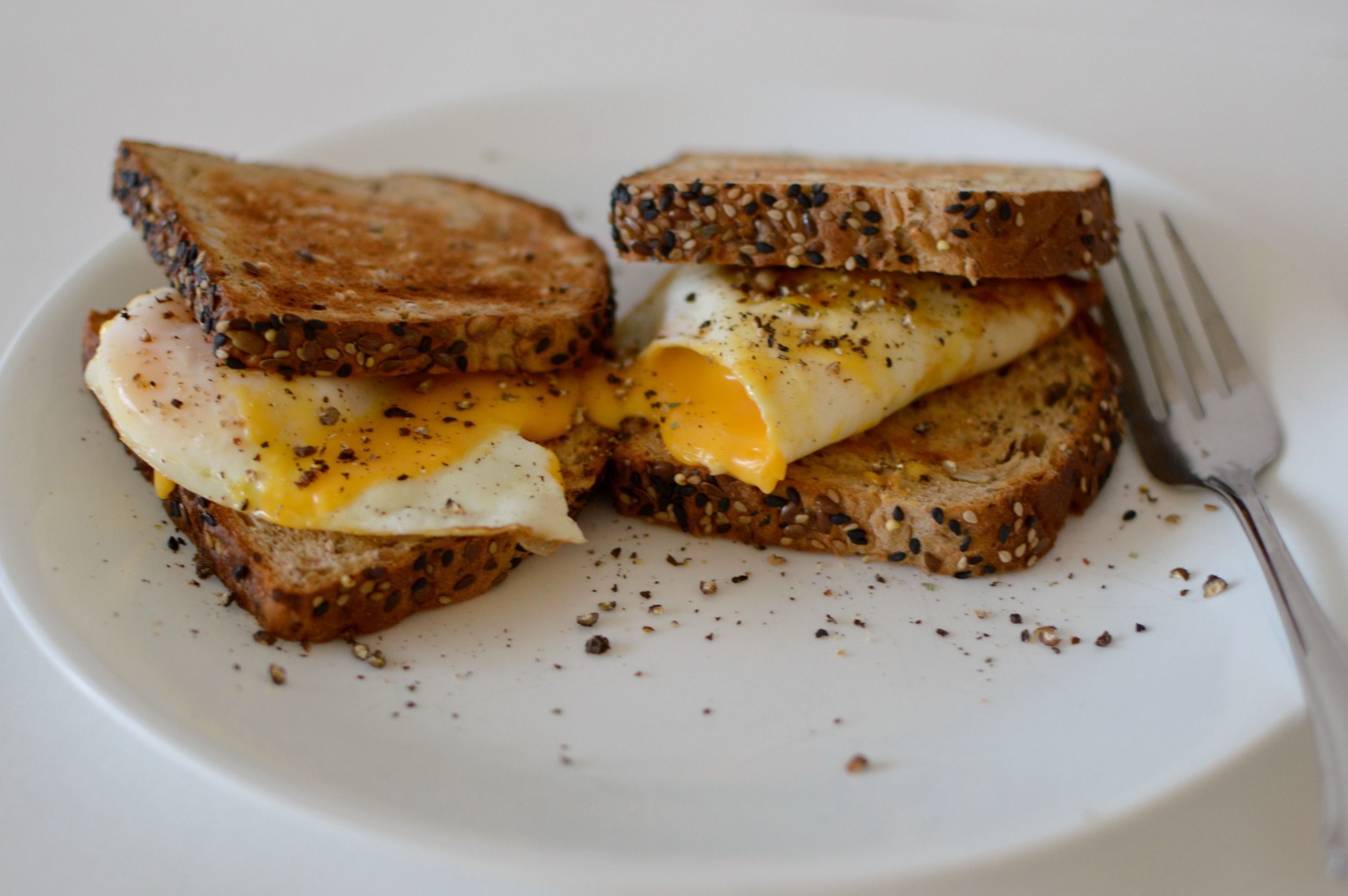 Easy Fried Egg Sandwich