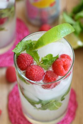 Sparkling Raspberry Lemonade Virgin Mojito