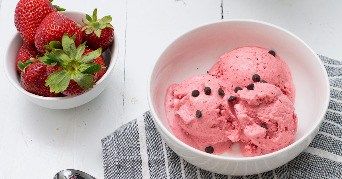 Enjoy summer with this simple two ingredient strawberry ice cream. This gluten free, vegan ice cream is ready in just 10 minutes and is so easy to make!