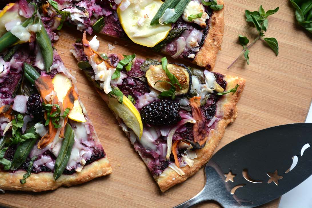 blackberry balsamic pizza with garden veggies