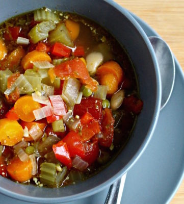 This easy Slow Cooker Keto Minestrone Soup is a versatile, low-carb dinner recipe that's pure comfort food. A simple weeknight dinner, this healthier classic freezes better than traditional minestrone soup so it's perfect for meal prep.