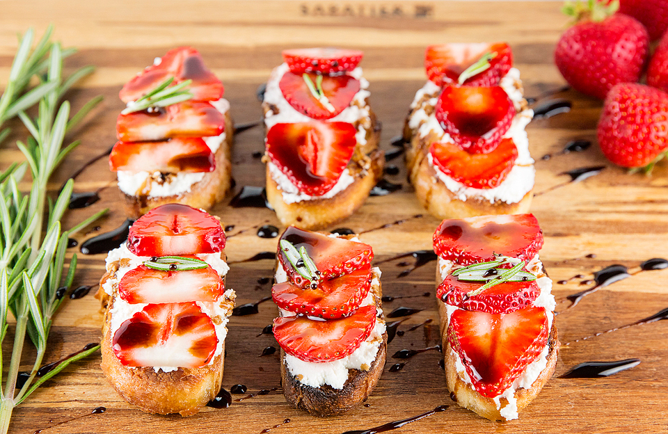 Strawberry Goat Cheese Toasts