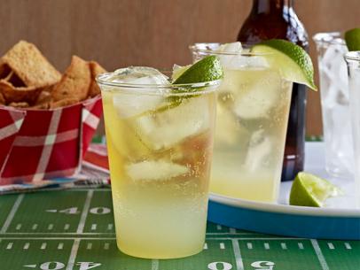 5 Tailgate Cocktails Perfect For This Football Season