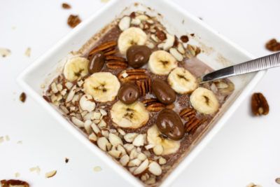 healthy breakfast bowl recipe with quinoa chocolate and banana