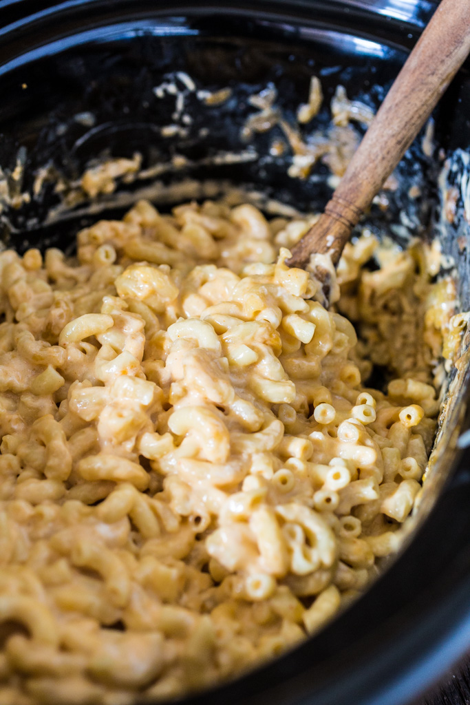 slow-cooker-mac-and-cheese-3