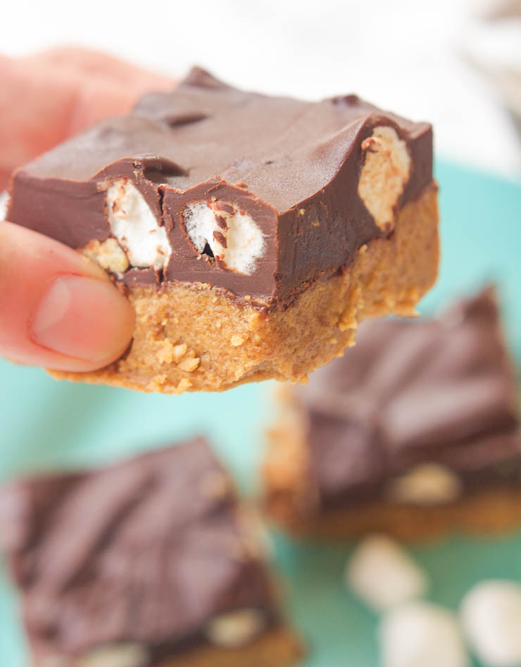 These gluten-free rocky road bars are an easy and quick treat that combines chocolate , marshmallows, and pecans drizzled over an addicting thick cookie crust.
