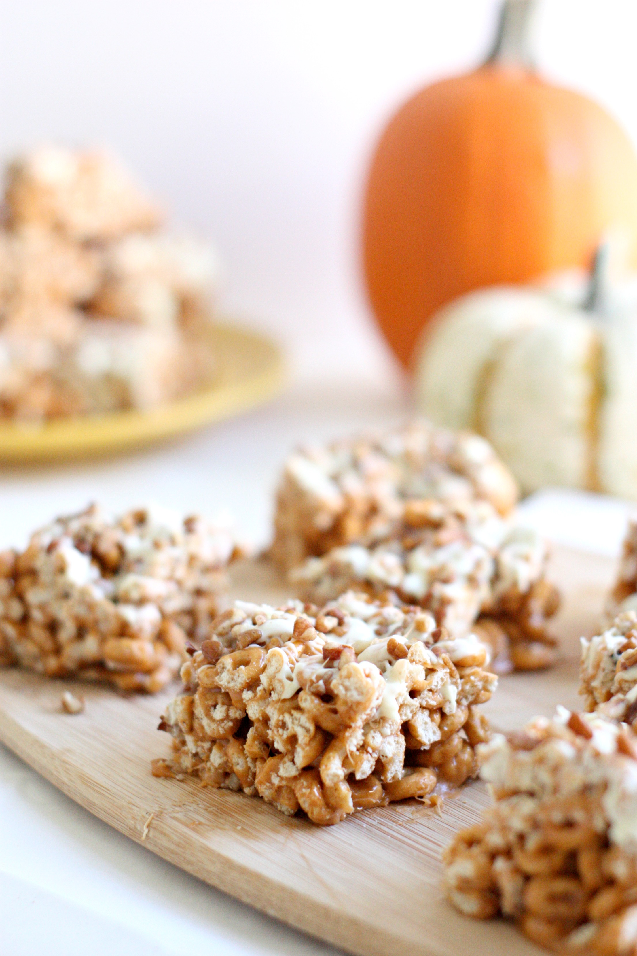 Pumpkin Spice White Chocolate Cereal Bars with Pecans 