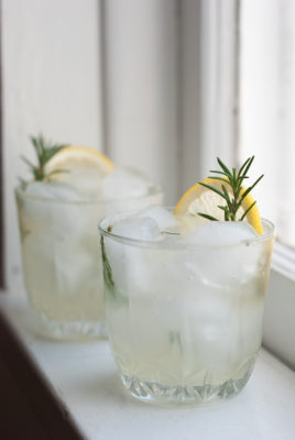 5 Low-Calorie Cocktails for the Holidays