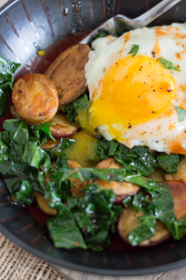 crispy potato and kale breakfast bowls