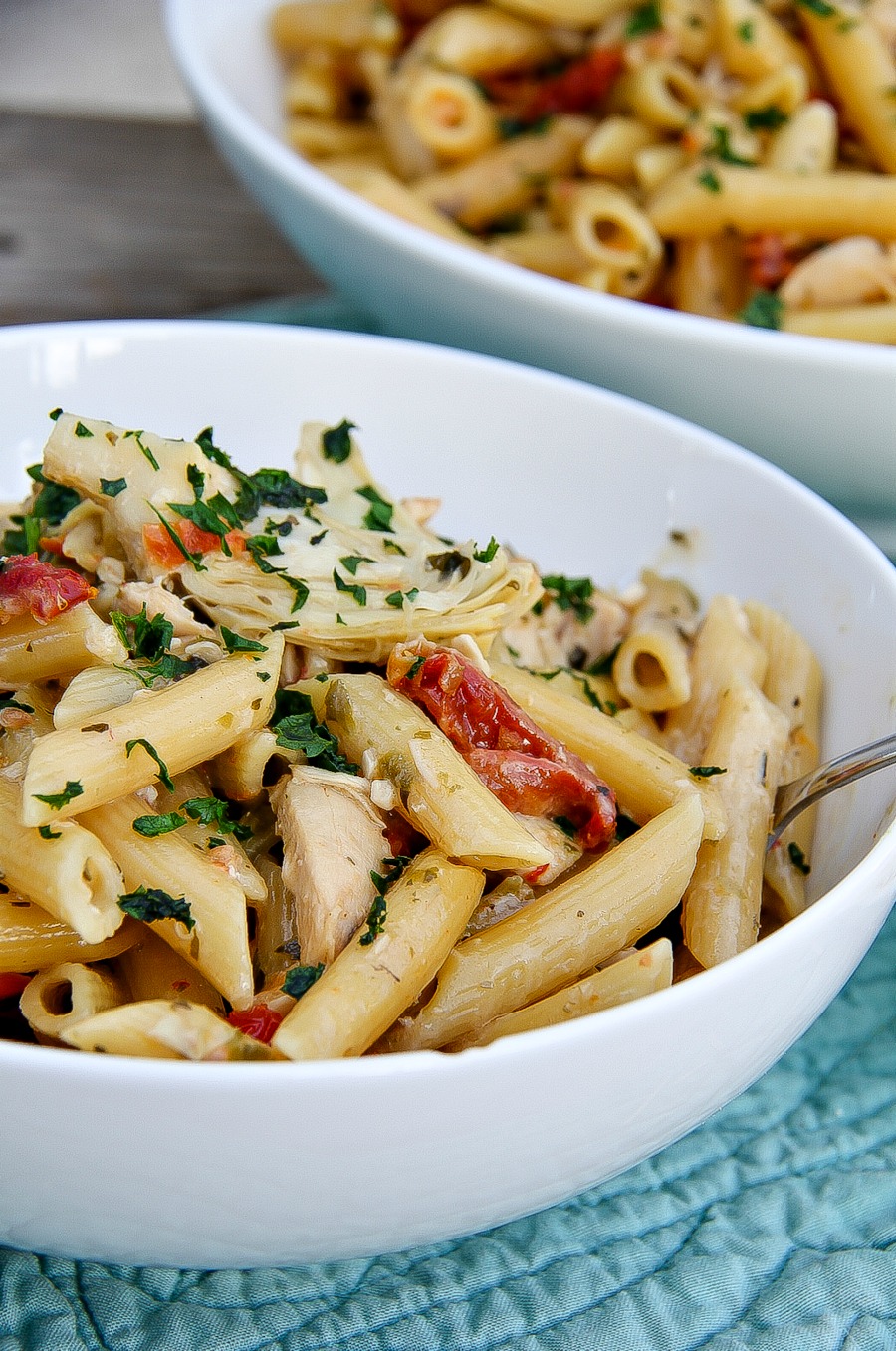 This One Pot Chicken Artichoke Pasta recipe made with artichokes, sun-dried tomatoes, and capers, is the perfect weeknight dinner. You are bound to love this hearty dish that can be ready in about 30 minutes with easy cleanup. 