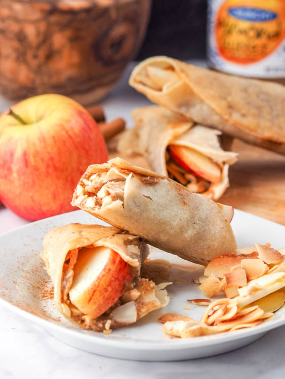 This delightful Vegan Coconut Cashew Snack Wraps recipe is a seven-ingredient afternoon snack that is both crunchy and sweet while being gluten free, vegan, and refined sugar free.