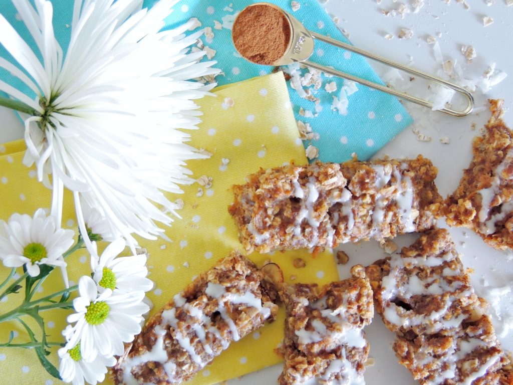 Start your day with these Healthy Carrot Cake Breakfast Bars made with hints of cinnamon and nutmeg that taste more like a decadent dessert than a healthy breakfast on the go.
