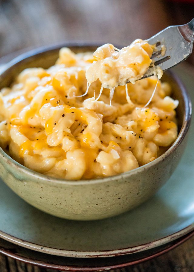easy-stovetop-mac-and-cheese-1