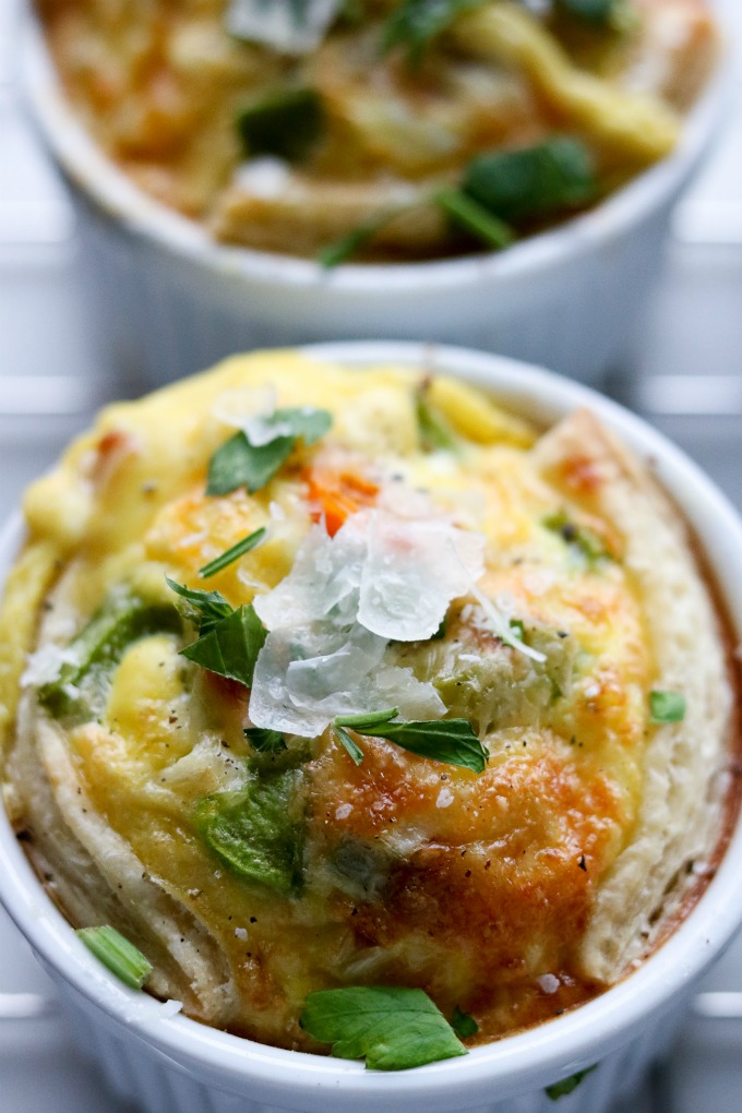 Breakfast Omelette Egg Cups are a wonderful breakfast or brunch option that can be customized in any number of ways and are ready in less than 20 minutes! You need to make these for your Mother's Day brunch!