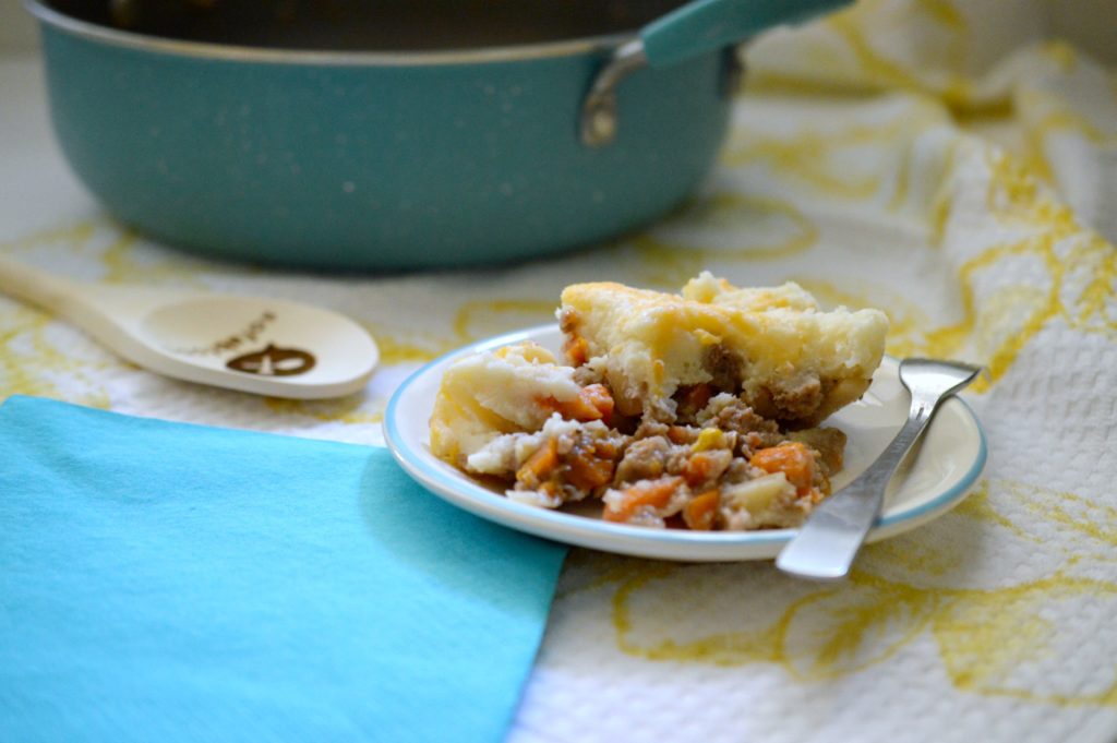 One-skillet meals are the perfect way to make you feel like a weeknight hero. This incredibly simple One-Skillet Shepherds Pie recipe is a protein and veggie-packed supper that can be ready in about 30 minutes!
