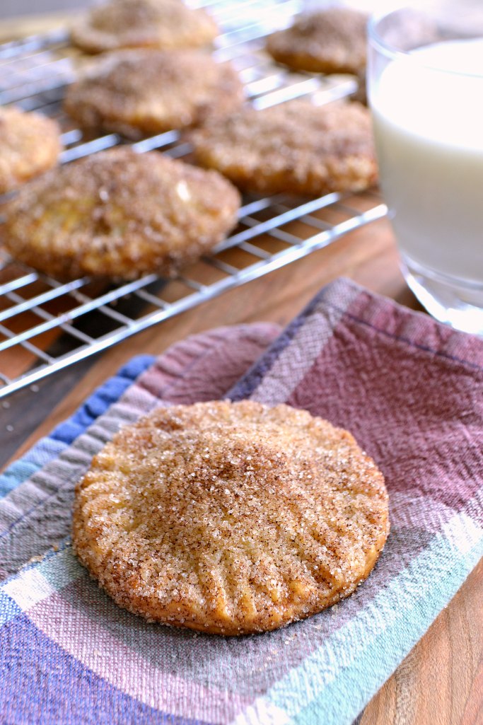 Serve up a fresh, homemade churro-inspired treat with a surprise filling inside at your next summer gathering. This Mini Cajeta-Stuffed Churro Pies recipe will have crowds begging for more!