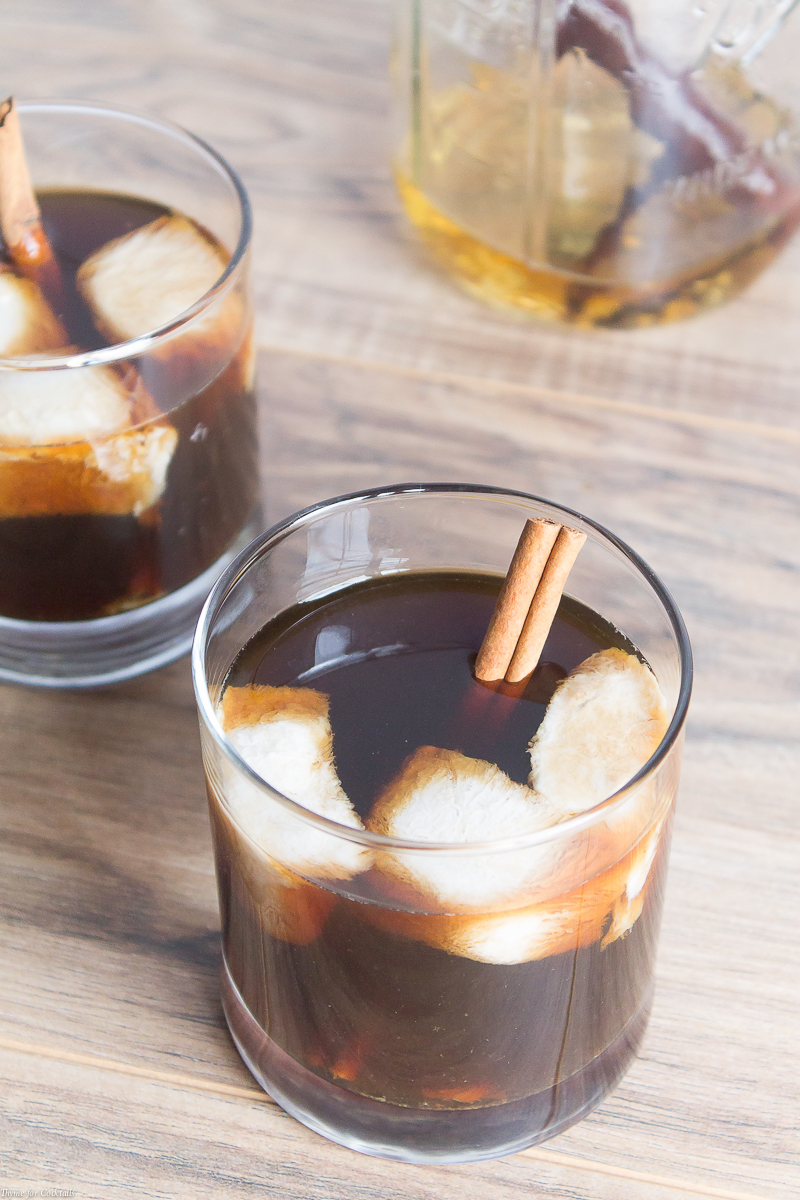 It’s like your favorite coffeehouse drink married a spice-infused vodka cocktail to create this late afternoon treat. This Spiced Cold Brew Cocktail combines coffee, vodka, coconut creamer ice cubes, and cinnamon for a happy hour drink that’s a real pick me up!
