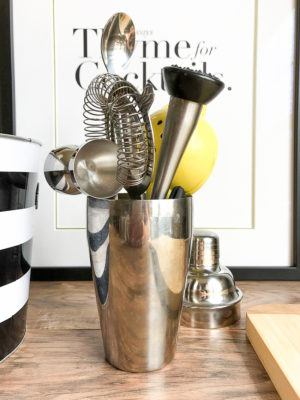 You will be set up to master the art of entertaining at home this weekend once you get these 10 Essential Home Bar Tools designed to help you create classic cocktails. Impress your guests with drink recipes that will have them begging for more.