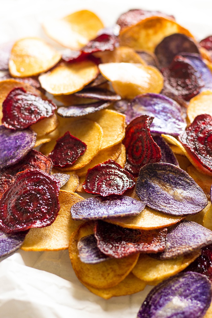 You need to curb your snack cravings with these healthier Homemade Chips Recipes full of flavor made with less guilt in mind.