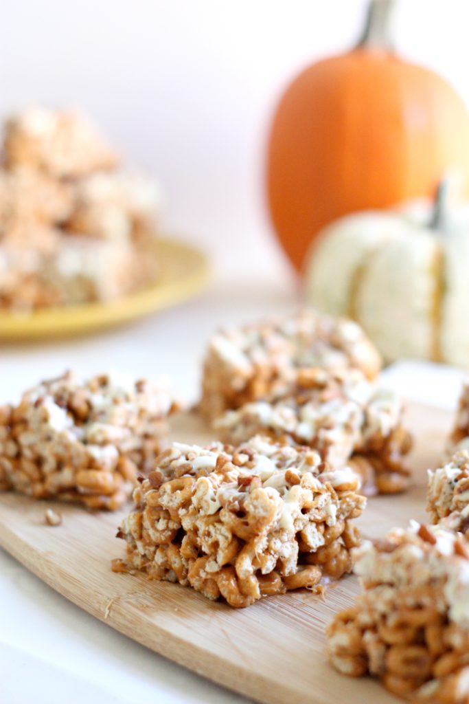Are you and your friends as excited about pumpkin spice season as we are?! Get ready to indulge your senses with delicious Pumpkin Spice Recipes 4 ways!
