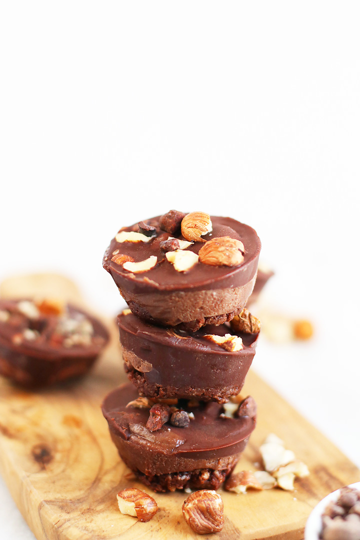 What's not to love about these creamy, dreamy Mini Chocolate Hazelnut Cheesecakes? Imagine a sweet chocolate-hazelnut crust topped with creamed cashews and hazelnut cheesecake filling then covered in rich dark chocolate ganache!