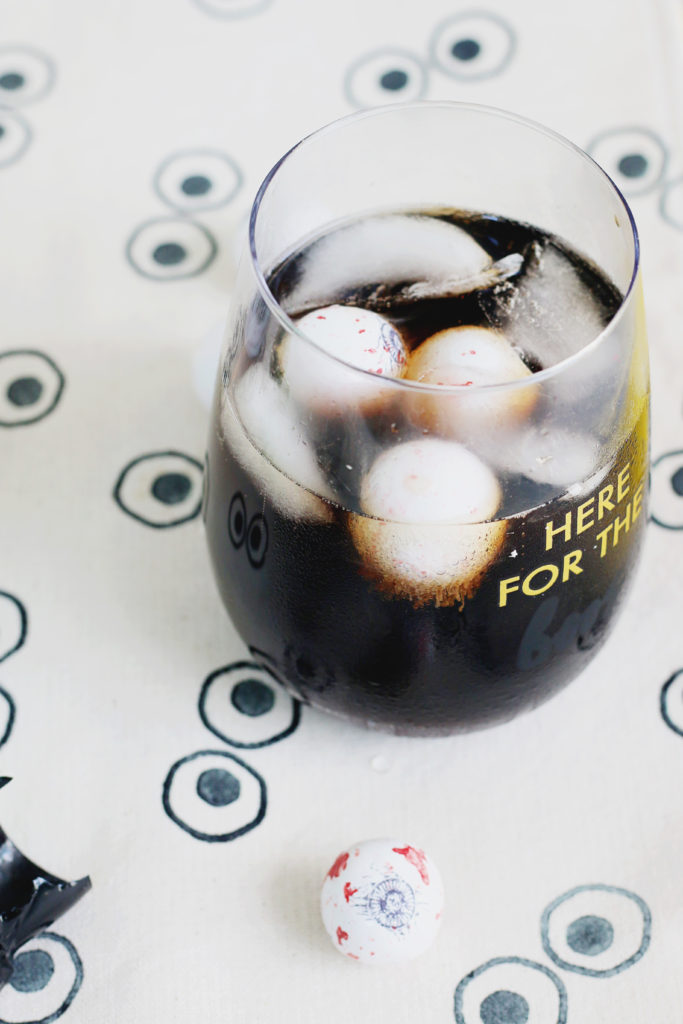 Treat your adult guests at this year's Halloween party with a simple and sweet Spooky Sangria. This Halloween-inspired cocktail is so easy to make and the fruity flavor and eyeball garnish give it a fun and festive twist.