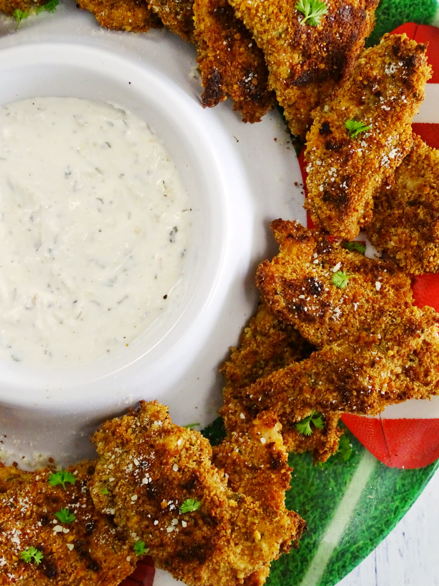 Football season is here and this Boneless Parmesan Garlic Wings recipe is the perfect snack for game day and your next tailgate party!