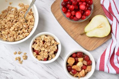 Ready in just 35 minutes, this Cranberry Pear Oatmeal Crisp is a healthier mini dessert that's sure to impress. With all of your favorite seasonal flavors, this all-natural dessert is a great way to indulge your sweet tooth!