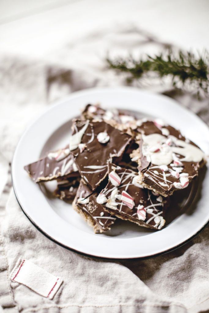 Guests popping in and out unexpectedly during the holiday season? Serve up the flavors of the season when you whip up this simple 5-Ingredient Chocolate Peanut Butter Holiday Bark. Keep a batch on hand to wow your friend!