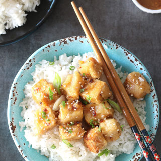 This Sweet Sour Crispy Tofu recipe is a satisfying 30-minute meal filled with sweet and sour Chinese flavors. This vegan recipe is the answer to the every day dinner challenge. A healthy weeknight dinner that everyone will love!