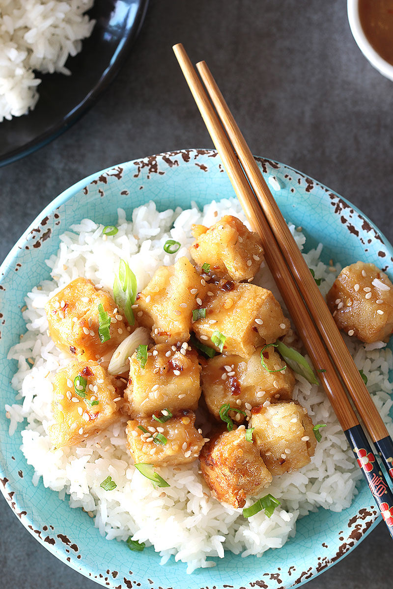 This Crispy Sweet Sour Tofu recipe is a satisfying 30-minute meal filled with sweet and sour Chinese flavors. This vegan recipe is the answer to the every day dinner challenge. A healthy weeknight dinner that everyone will love!