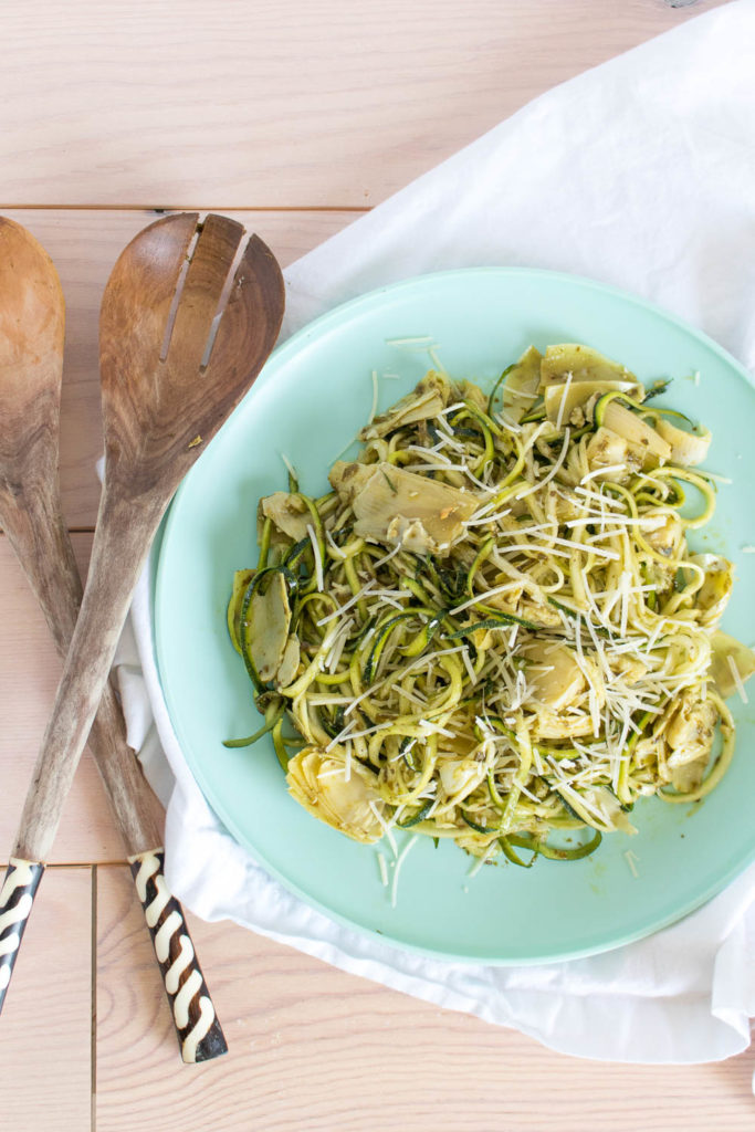 Ditch the heavy carbs of traditional pasta dishes when you serve up these healthier classics instead. These five healthy Low-Carb Zoodles Meals are certain to become new family favorites!