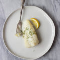 Need a cheap healthy meal without sacrificing flavor? This Lemon Dill White Fish is a budget-friendly dinner that pairs perfectly with rice and steamed veggies. A 15-minute meal using only white fish, oil, salt, pepper, lemon, and fresh dill.