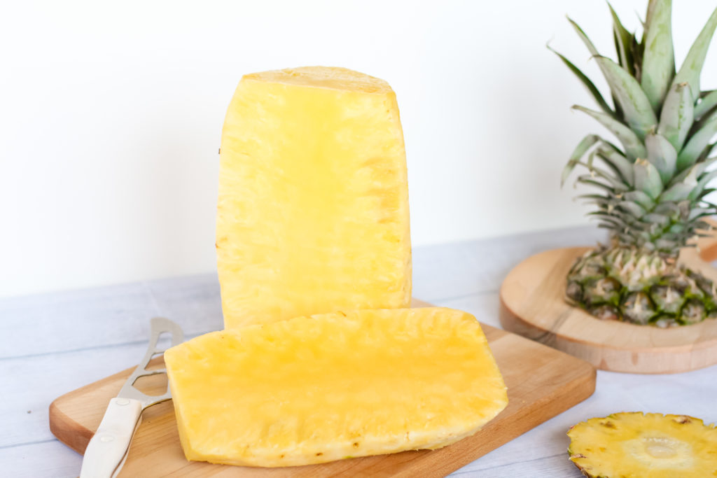 Warm weather is the time for outdoor entertaining and you need the perfect party foods. Head to your local farmers market, pick up a pineapple, and learn how to effortlessly cut and serve fresh pineapple to impress your party guests!