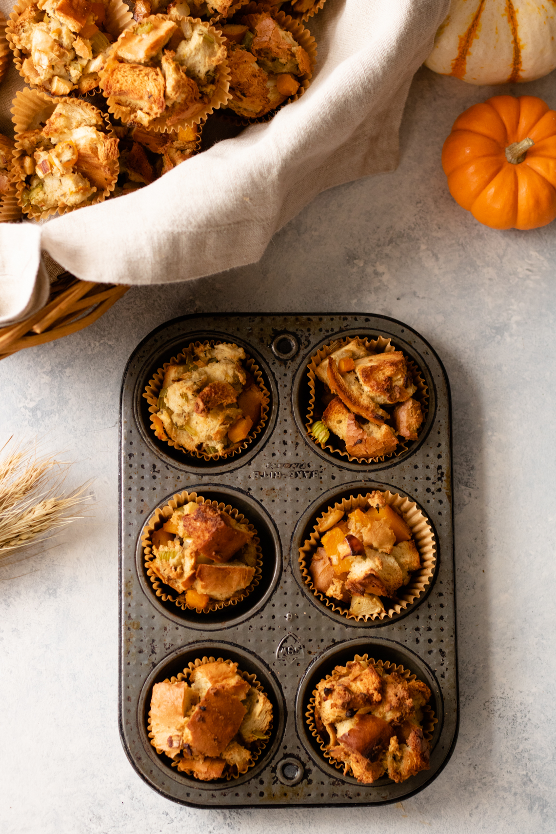 Let us take the stress out of your holiday dinner menu with this simple, portable side dish recipe! These Butternut Sausage Stuffing Muffins are perfect for an office potluck, family gathering, or Friendsgiving.