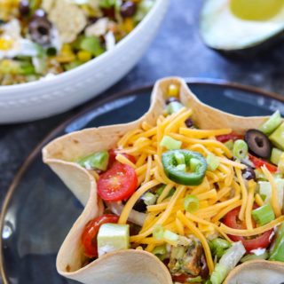 Hosting a dinner party? Planning a weeknight meal? Need a healthier happy hour appetizer? These five vegetarian recipes are packed with all of the protein and nutrients you need to satisfy a crowd. As an added bonus, they help slim waistlines too!