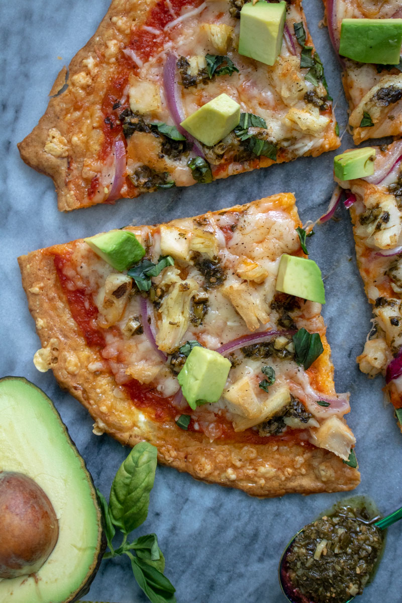 Think eating a low-carb diet means you have to give up your favorite foods? This Flourless Cheese Crust Keto Pizza is here to prove you deliciously wrong! This homemade thin crust pizza is Keto approved, low-carb meal, ready in 30 minutes!
