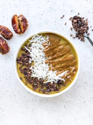 This thick and creamy Vanilla Date Breakfast Smoothie Bowl is the perfect 10-minute breakfast or post-workout snack. Packed with plant-based protein, healthy fats, and fiber, guaranteed to boost your energy!