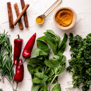 Garnishes, sauces, and seasonings can add a pop of color and flavor to any dish, but did you know that there are 6 common herbs and spices that are key to better health? Don't miss out on the hidden health benefits of cinnamon, turmeric, parsley, and more!