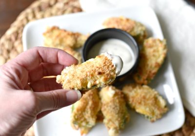 Looking for an easy appetizer? Try these Spicy Sweet Air Fryer Jalapeño Poppers! Ready in under 20 minutes, these crispy small bites have stuffed with cream cheese, cheddar, bacon, and jalapeño jelly.