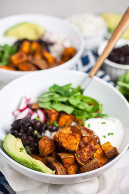 These 30-Minute Sweet Potato Taco Bowls are the perfect healthy weeknight meal. A budget-friendly, plant-based meal, sweet potatoes are mixed with rice, black beans, and all of your favorite farmers market vegetables.