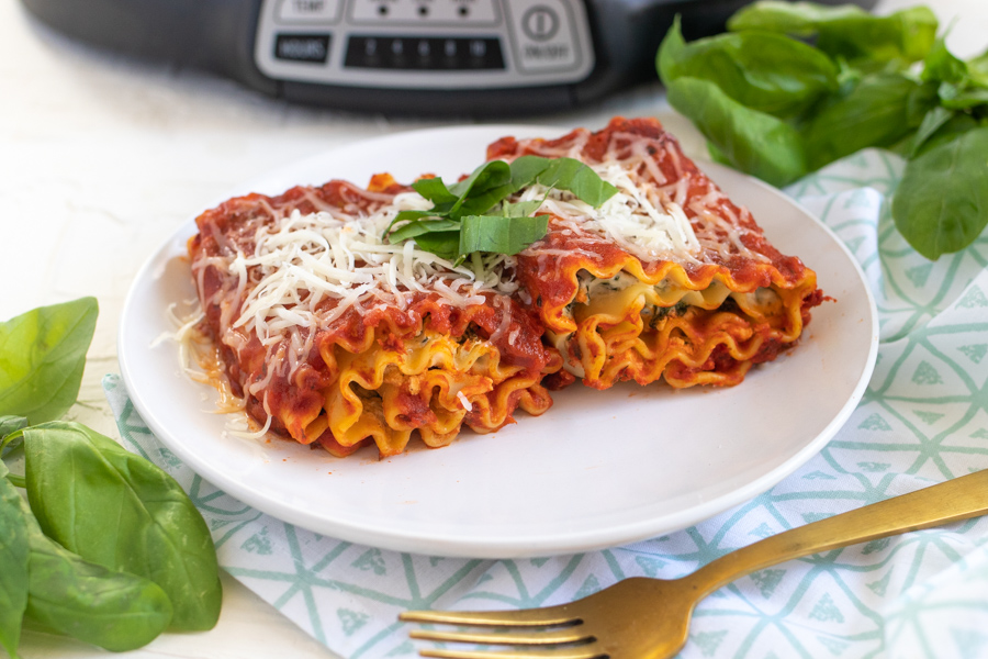Slow Cooker Lasagna Roll-Ups with Spinach